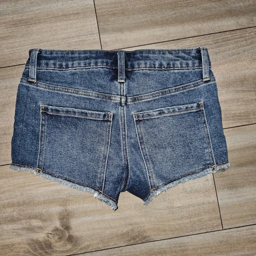 No Boundaries Women’s Denim Shorts Size 00 | Blue Mid Rise Studded 5-Pock00